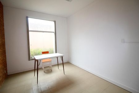 Casa à venda com 557m², 6 quartos e 4 vagas Casa à venda com 557m², 6 quartos e 4 vagasCopa