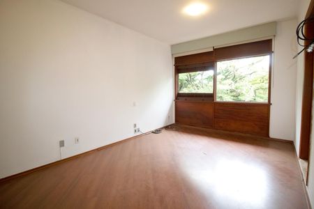 Casa à venda com 557m², 6 quartos e 4 vagas Casa à venda com 557m², 6 quartos e 4 vagasQuarto Suíte 1
