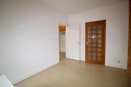 Casa à venda com 557m², 6 quartos e 4 vagas Casa à venda com 557m², 6 quartos e 4 vagasCopa