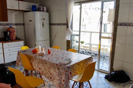 Casa à venda com 154m², 3 quartos e 3 vagasCozinha