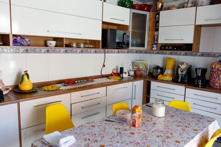 Casa à venda com 154m², 3 quartos e 3 vagasCozinha