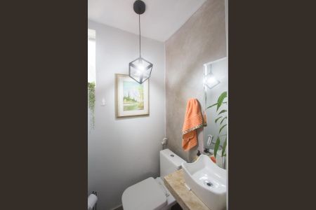 Casa à venda com 285m², 2 quartos e 3 vagasLavabo