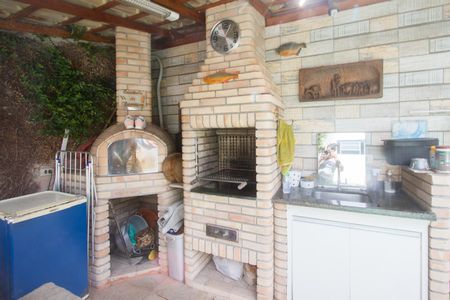 Casa à venda com 285m², 2 quartos e 3 vagasChurrasqueira