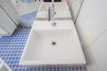 Casa à venda com 285m², 2 quartos e 3 vagasBanheiro Suíte 2