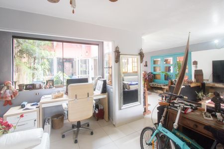 Casa à venda com 285m², 2 quartos e 3 vagasSala