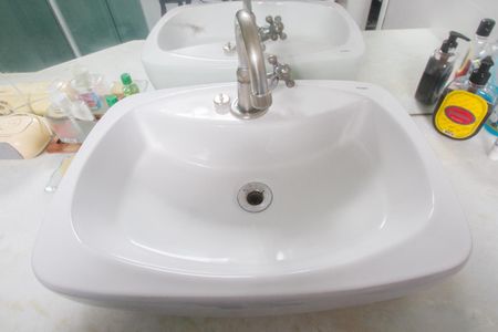 Casa à venda com 285m², 2 quartos e 3 vagasBanheiro Suíte 1