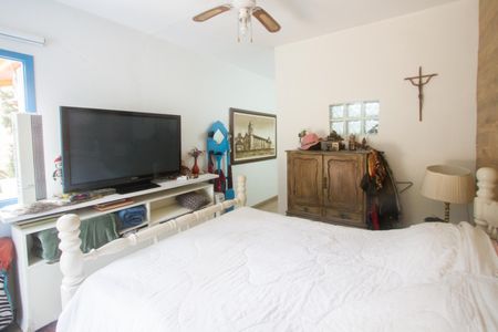 Casa à venda com 285m², 2 quartos e 3 vagasSuíte 1