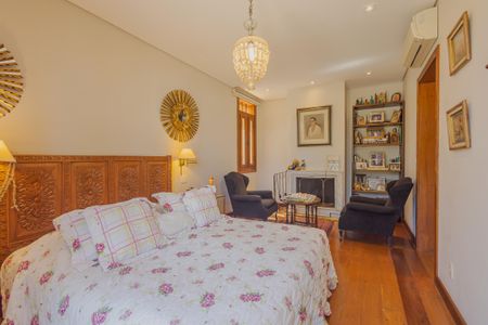 Casa à venda com 600m², 3 quartos e 5 vagasSuíte 2