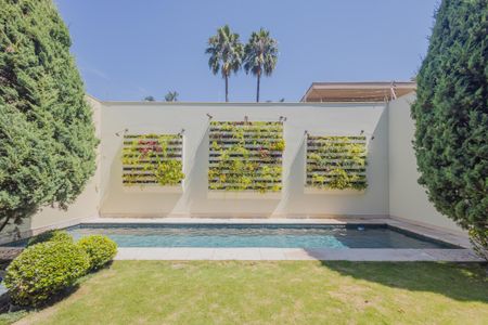 Casa à venda com 600m², 3 quartos e 5 vagasPiscina