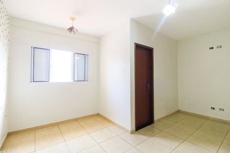Casa para alugar com 180m², 3 quartos e 2 vagasSuíte