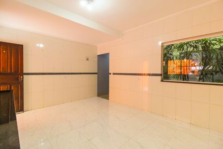 Casa para alugar com 180m², 3 quartos e 2 vagasCozinha