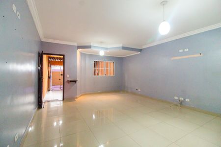 Casa para alugar com 180m², 3 quartos e 2 vagasSala