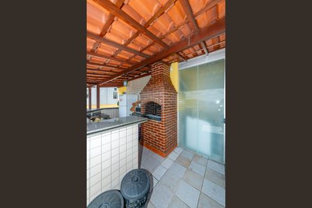 Apartamento à venda com 180m², 4 quartos e 2 vagas Apartamento à venda com 180m², 4 quartos e 2 vagasVaranda