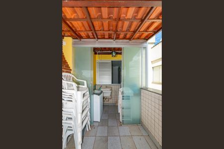 Apartamento à venda com 180m², 4 quartos e 2 vagas Apartamento à venda com 180m², 4 quartos e 2 vagasÁrea de Serviço