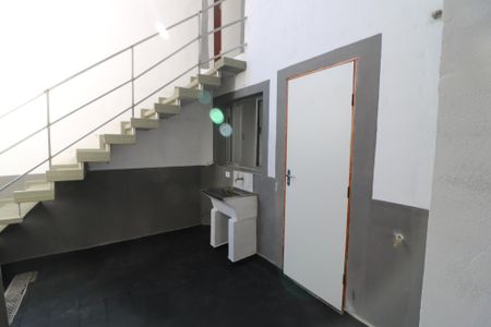 Casa para alugar com 75m², 1 quarto e sem vagaÁrea de Serviço