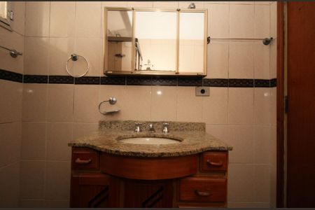 Apartamento para alugar com 55m², 2 quartos e 2 vagasBanheiro