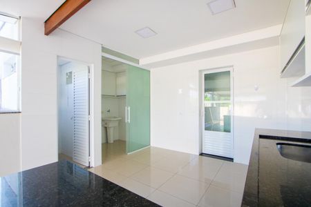 Apartamento para alugar com 146m², 3 quartos e 1 vagaCozinha