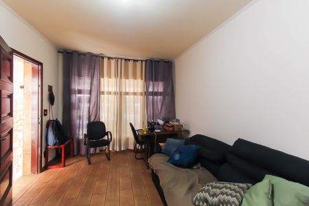 Casa à venda com 126m², 2 quartos e 1 vagaSala