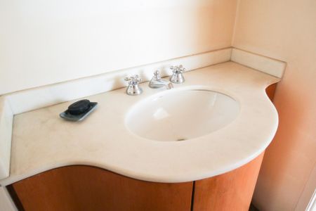 Apartamento à venda com 180m², 2 quartos e 1 vaga Apartamento à venda com 180m², 2 quartos e 1 vagaBanheiro