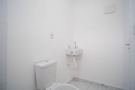 Casa à venda com 104m², 2 quartos e 2 vagasBanheiro do Quarto 2