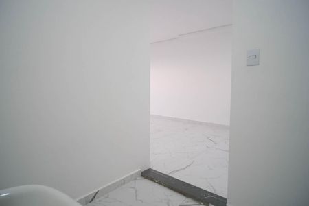 Casa à venda com 104m², 2 quartos e 2 vagasBanheiro Social