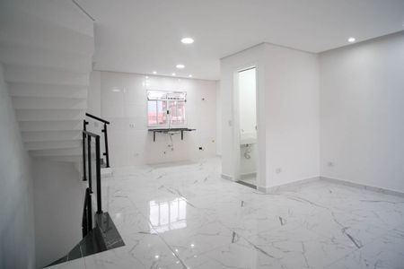 Casa à venda com 104m², 2 quartos e 2 vagasSala/Cozinha