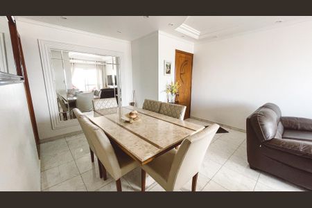 Apartamento à venda com 73m², 3 quartos e 1 vagaSala