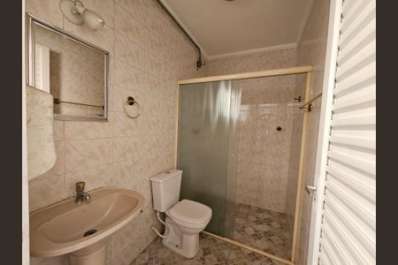 Casa à venda com 180m², 3 quartos e 2 vagasBanheiro de Serviço