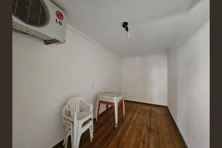 Casa à venda com 180m², 3 quartos e 2 vagasQuarto de Serviço 2