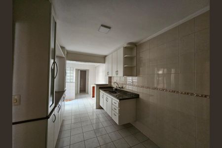 Casa à venda com 180m², 3 quartos e 2 vagasCozinha