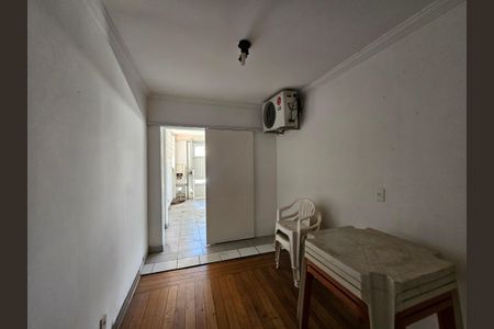 Casa à venda com 180m², 3 quartos e 2 vagasQuarto de Serviço 2