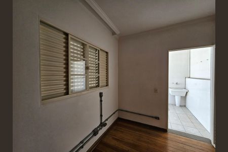 Casa à venda com 180m², 3 quartos e 2 vagasEscritório