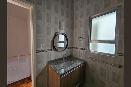 Casa à venda com 180m², 3 quartos e 2 vagasBanheiro