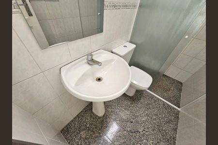 Casa à venda com 180m², 3 quartos e 2 vagasSuíte