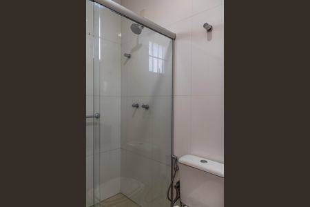 Casa à venda com 220m², 4 quartos e 5 vagasBanheiro da Suíte 1