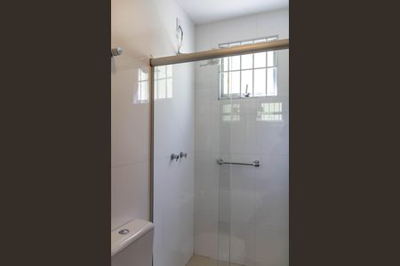 Casa à venda com 220m², 4 quartos e 5 vagasBanheiro da suíte 4