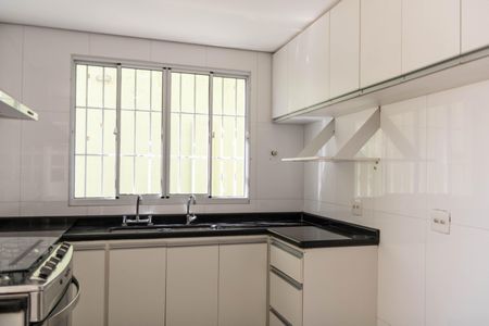 Casa à venda com 220m², 4 quartos e 5 vagasCozinha