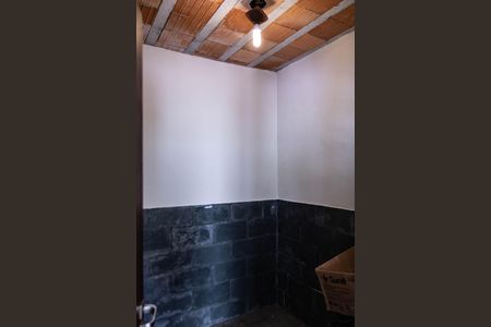 Casa à venda com 220m², 4 quartos e 5 vagasDispensa