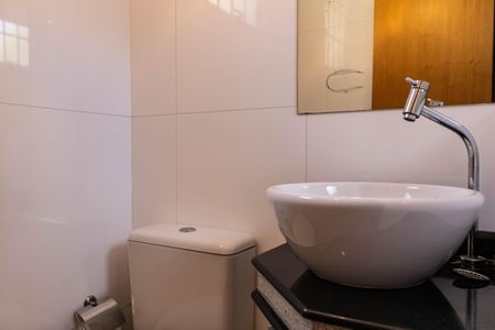 Casa à venda com 220m², 4 quartos e 5 vagasLavabo