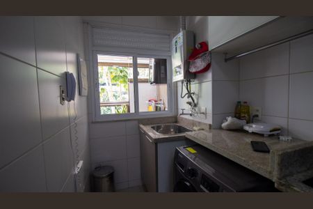 Apartamento à venda com 70m², 2 quartos e 1 vaga Apartamento à venda com 70m², 2 quartos e 1 vagaCozinha e Área de Serviço