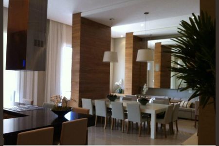 Apartamento à venda com 281m², 4 quartos e 4 vagas