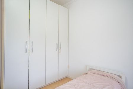 Casa de condomínio à venda com 196m², 3 quartos e 4 vagas Casa de condomínio à venda com 196m², 3 quartos e 4 vagasQuarto 2