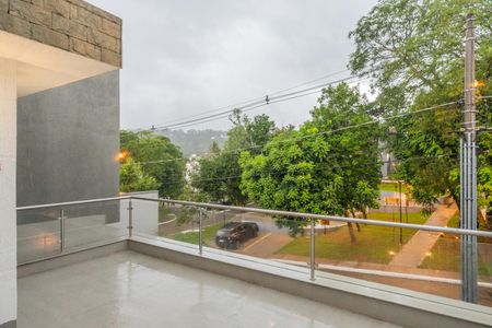 Casa de condomínio à venda com 196m², 3 quartos e 4 vagas Casa de condomínio à venda com 196m², 3 quartos e 4 vagasVaranda da Suíte