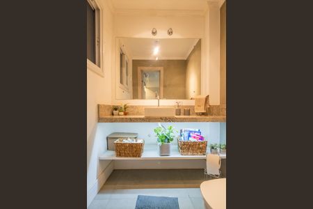 Casa de condomínio à venda com 196m², 3 quartos e 4 vagas Casa de condomínio à venda com 196m², 3 quartos e 4 vagasLavabo da sala