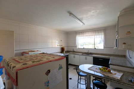 Casa à venda com 396m², 3 quartos e 2 vagasCozinha