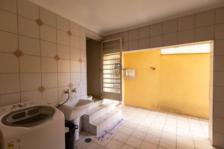 Casa à venda com 396m², 3 quartos e 2 vagasÁrea de Serviço