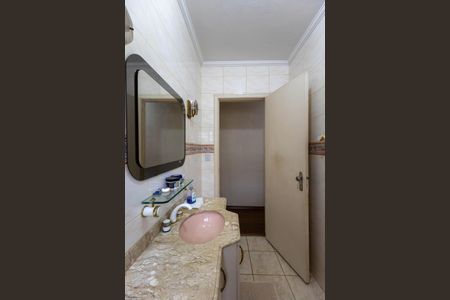 Casa à venda com 396m², 3 quartos e 2 vagasBanheiro Social