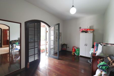 Casa à venda com 450m², 4 quartos e 4 vagasSuíte 3