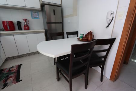 Casa à venda com 197m², 3 quartos e 4 vagasCozinha