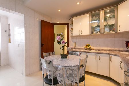 Apartamento à venda com 86m², 3 quartos e 2 vagasCozinha